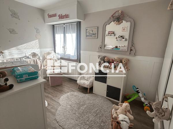 Location Appartement 3 pièces 75.8 m² - 3 CHEMIN JULES REY La Tronche 38700
