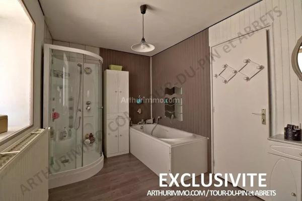 Vente Maison 5 pièces 159 m2 à La Tour-du-Pin