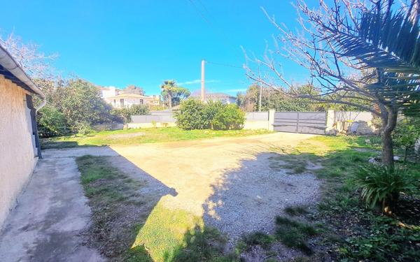 Maison à vendre    5 pièces •  Six-Fours-les-Plages