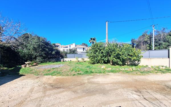 Maison à vendre    5 pièces •  Six-Fours-les-Plages