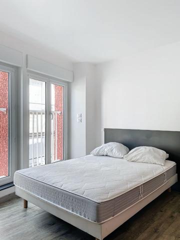Appartement moderne meublé idéal personne seule  en plein centre ville d'Yssingeaux