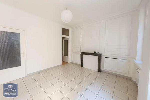 Appartement à louer 2 pièces 51.97m²