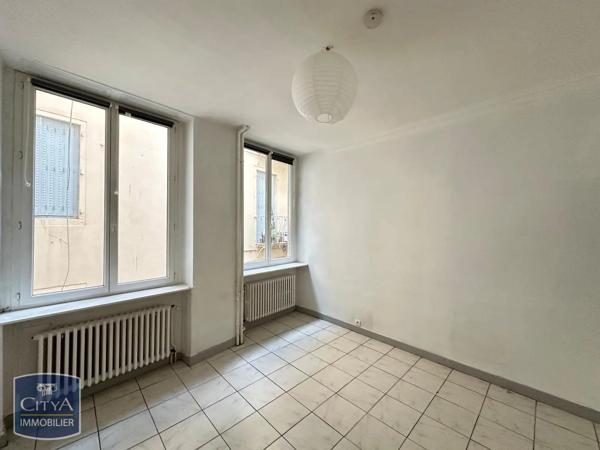 Appartement à louer 2 pièces 51.97m² Mâcon (71000)