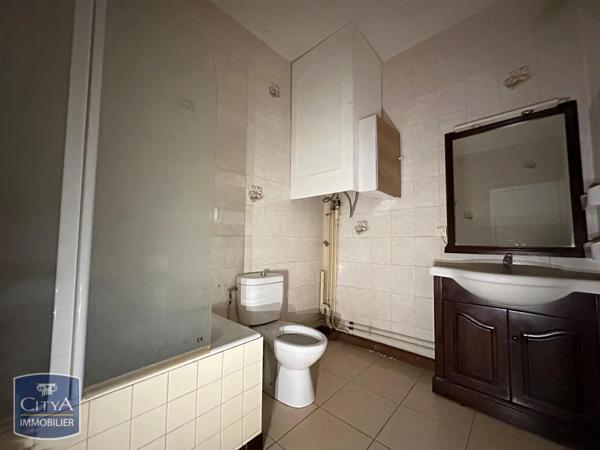 Appartement à louer 2 pièces 51.97m² Mâcon (71000)