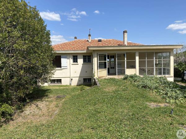 Aux abords de Castillonnès, maison sur sous-sol
