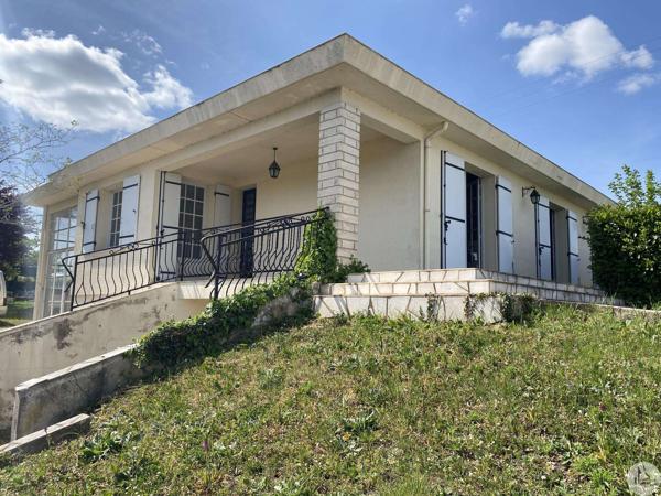 Aux abords de Castillonnès, maison sur sous-sol
