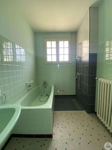 Aux abords de Castillonnès, maison sur sous-sol