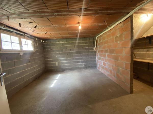 Aux abords de Castillonnès, maison sur sous-sol