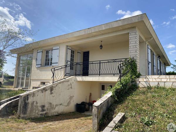 Aux abords de Castillonnès, maison sur sous-sol
