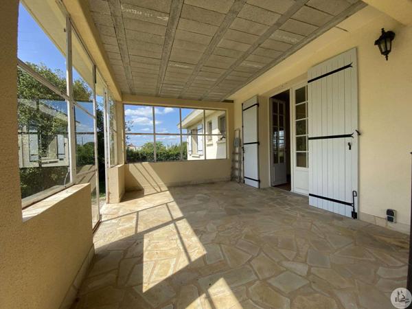 Aux abords de Castillonnès, maison sur sous-sol