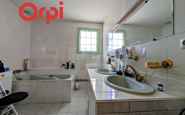 Maison à vendre    5 pièces •  Échillais