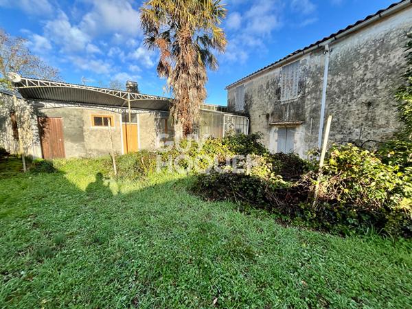 Maison à vendre à Sainte Soulle (17220) - 6 pièces avec grand garage