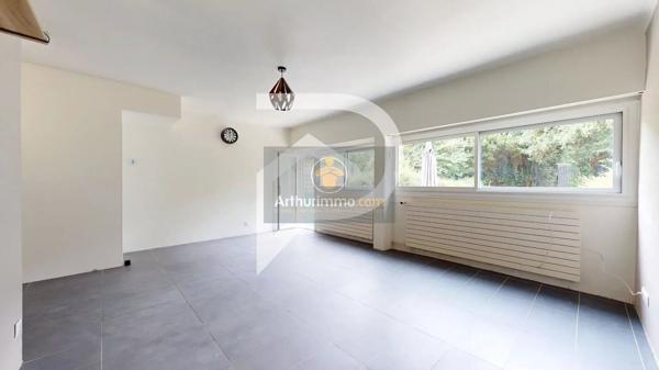 Vente                                                      Maison
                        
                     5 pièces                      106 m2                     à Marly-le-Roi