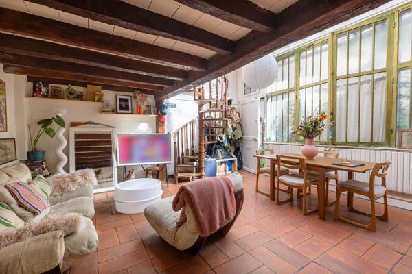 EXCLUSIVITÉ : Atelier d'Artiste - Esprit Loft & Verrière - Abbesses / Montmartre