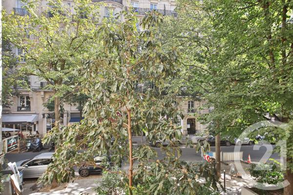Appartement F5 à vendre  4 pièces - 101,03 m 2   PARIS  - 75016