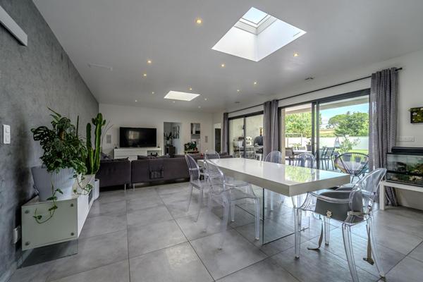 Volumes, lumière et confort optimal pour cette maison contemporaine