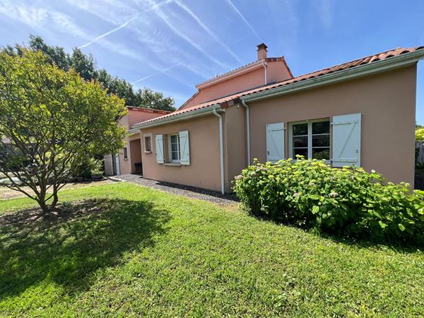 Pavillon 4 chambres 179m²  CISSE