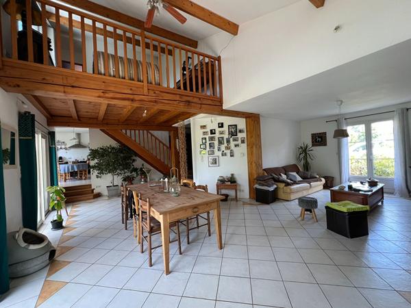 Pavillon 4 chambres 179m²  CISSE
