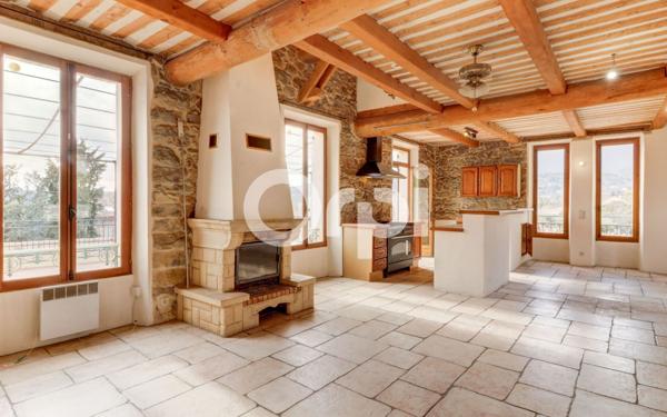 Appartement à vendre    3 pièces • 79,66 m2 Fayence