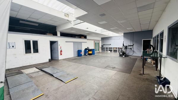 Location murs commerciaux  267 m² Vaux-le-Pénil
