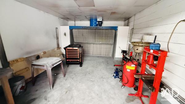 Location murs commerciaux  267 m² Vaux-le-Pénil