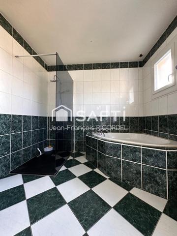 Maison avec studio, en lotissement située à l'entrée de Saint-Nazaire