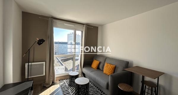 Location Studio meublé 19.76 m² - Tours 37100