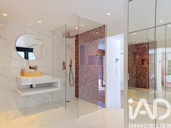 Maison à vendre 10 pièces 265 m² Saint-Maur-des-Fossés