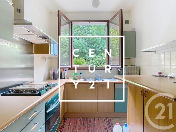 Immeuble à vendre  216,41 m 2   MEUDON  - 92