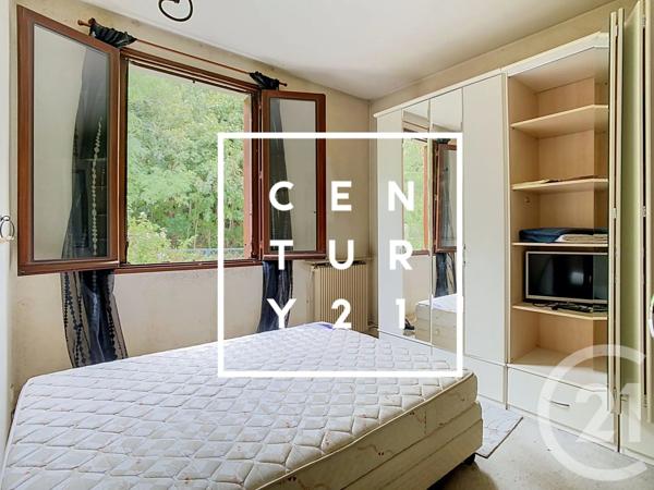 Immeuble à vendre  216,41 m 2   MEUDON  - 92