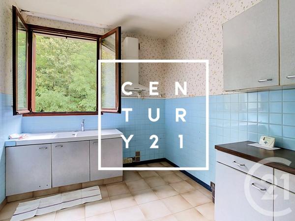 Immeuble à vendre  216,41 m 2   MEUDON  - 92