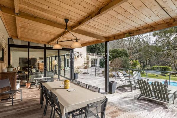 Cenac – Magnifique propriété rénovée du 18ème