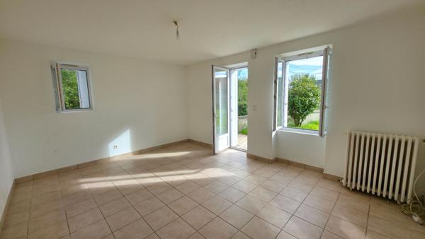 Maison de plain-pied 4 chambre d'environ 105m² avec jardin entre Saint Malo de Guersac et Saint Joachim