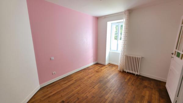 Maison de plain-pied 4 chambre d'environ 105m² avec jardin entre Saint Malo de Guersac et Saint Joachim