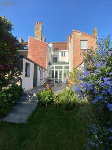 Maison de ville à vendre à Dunkerque dans le Nord (59240), ref : D1066   
MAIRIE