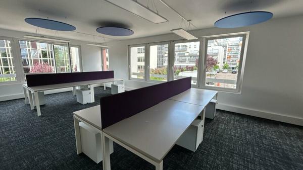 BUREAUX à LOUER de 1961.73 m²