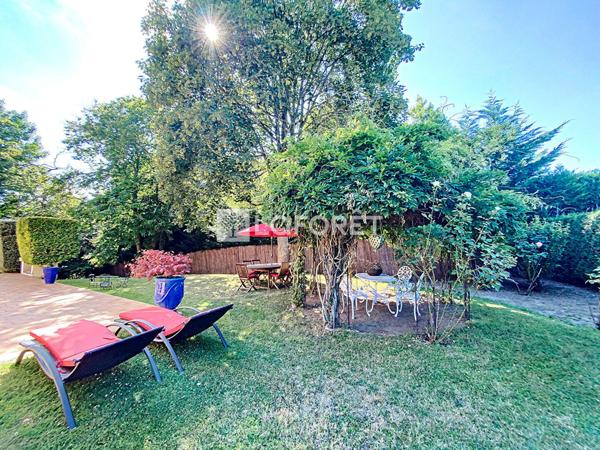 Achat maison près de ORGEVAL - 12 pièce(s) - 296 m² - 945 000 €