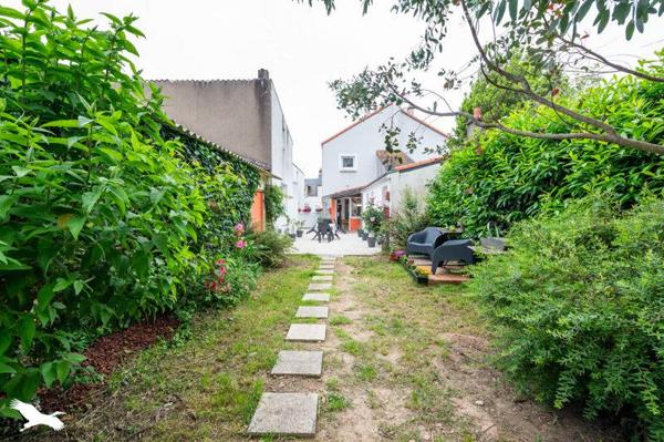 Maison à vendre |  Couëron |  9 pièces | 235 m²