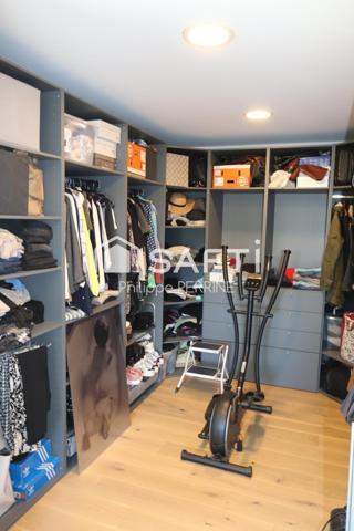 Maison de 5/6 pièces  hors lotissement avec piscine