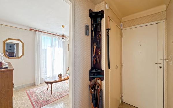 Appartement à vendre    4 pièces • 68 m2 Martigues