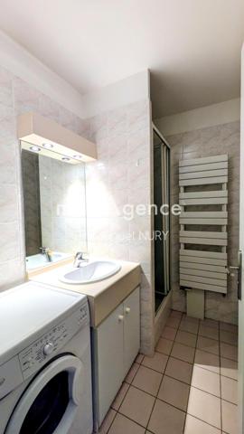 Appartement à CHARBONNIERES-LES-BAINS, 69260 - 4 pièces 101m²