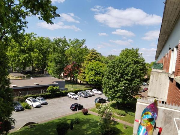 Appartement Livry-gargan 4 pièce(s) 69.14 m2