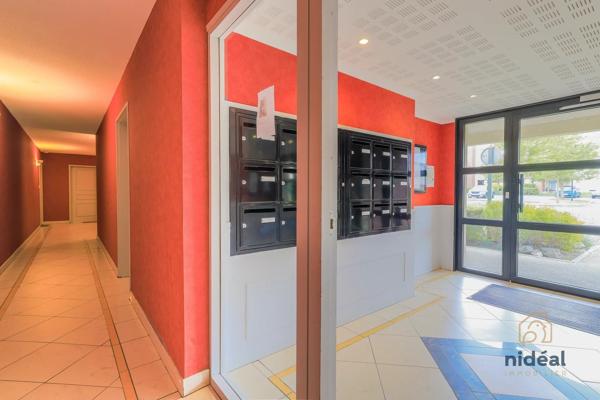 APPARTEMENT 3 CHAMBRES AVEC BALCON 2 PLACES DE PARKING SITUÉ RÉSIDENCE CLAIR DE LUNE (2e étage)