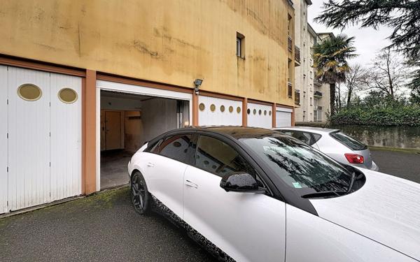 Appartement à louer    3 pièces • 82 m2 Pau