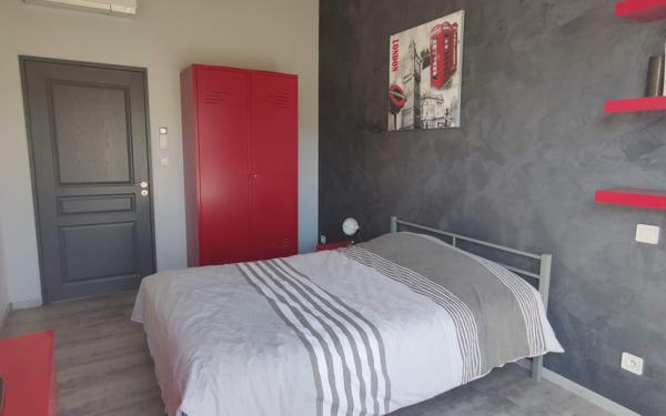 Maison à vendre    5 pièces •  Rochefort-du-Gard