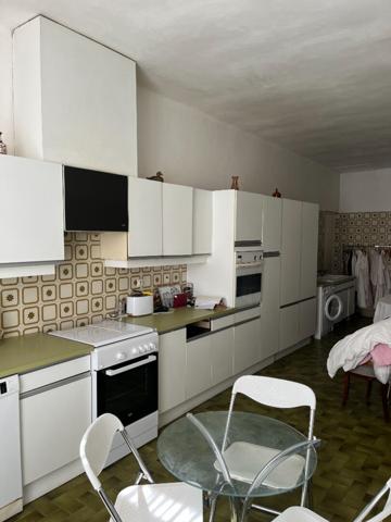 Maison Nimes 7 pièce(s) 257.42 m2