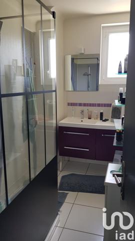 Maison traditionnelle 3 pièces de 87 m² à Saint-Laurent-les-Tours (46400)