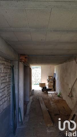 Maison traditionnelle 3 pièces de 87 m² à Saint-Laurent-les-Tours (46400)