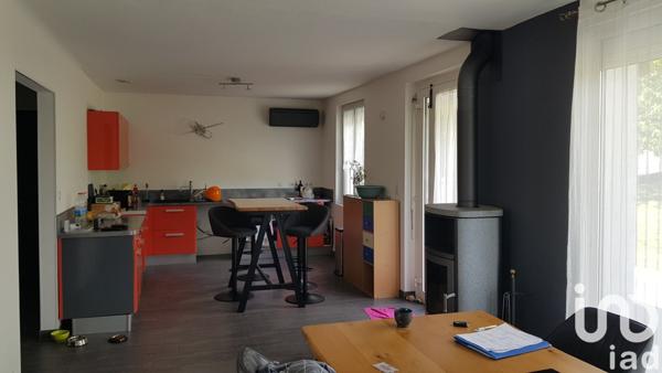 Maison traditionnelle 3 pièces de 87 m² à Saint-Laurent-les-Tours (46400)