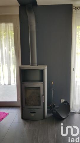 Maison traditionnelle 3 pièces de 87 m² à Saint-Laurent-les-Tours (46400)